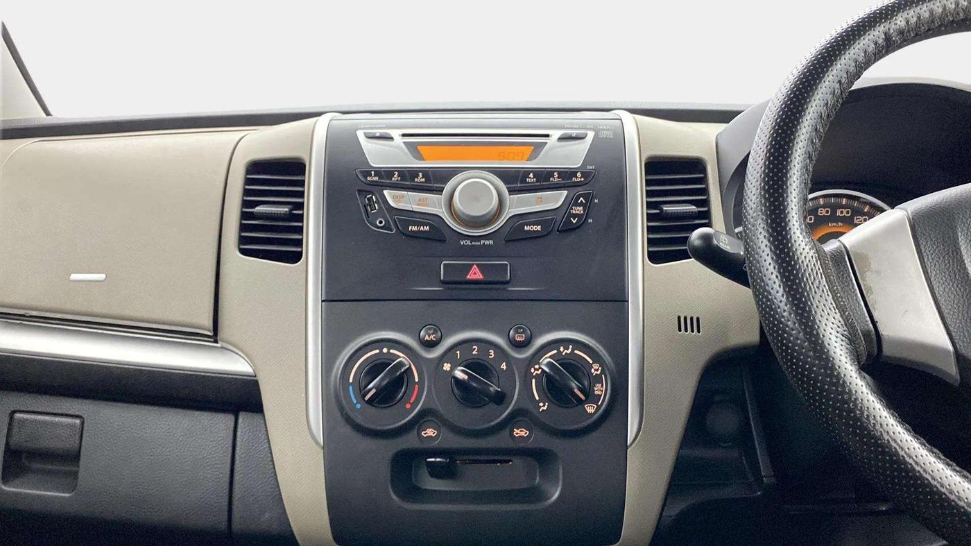 2013 Maruti Wagon R 1.0 VXI, Petrol, Manual, 68,643 km, Air Conditioner