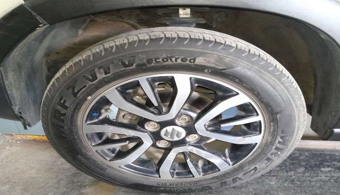 2019 Maruti S PRESSO VXI+, Petrol, Manual, 13,727 km, Left front tyre - Minor crack