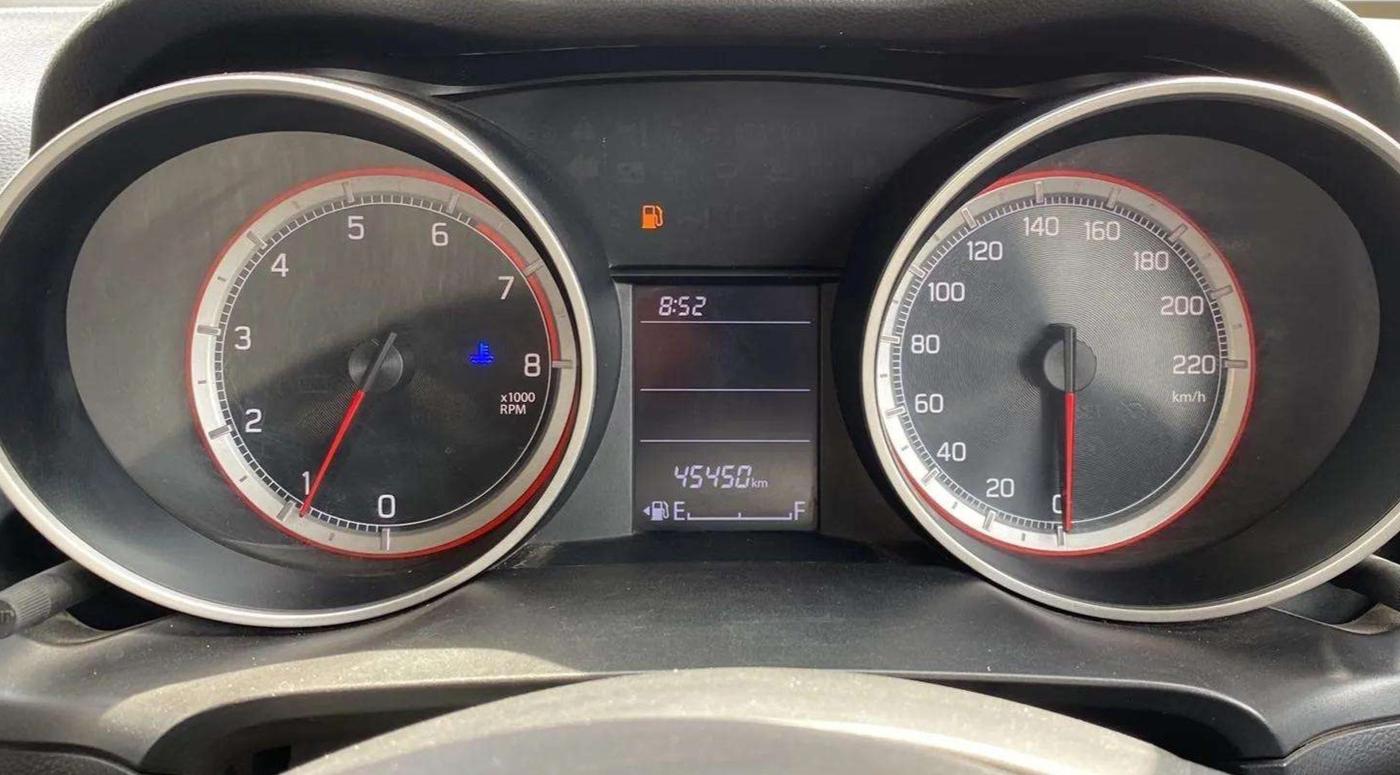 2021 Maruti Swift VXI, Petrol, Manual, 45,448 km, Odometer Image
