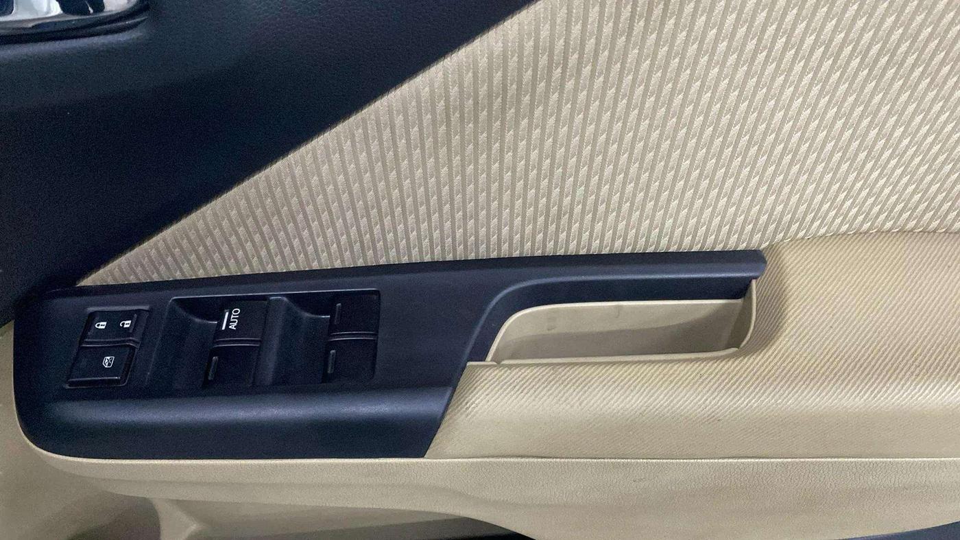 2017 Honda City 1.5L I-VTEC V MT, Petrol, Manual, 35,644 km, Driver Side Door Panels Control