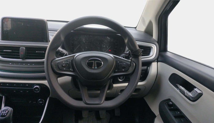 2024 Tata ALTROZ XZ PETROL, Petrol, Manual, 3,985 km, Steering Wheel Close Up