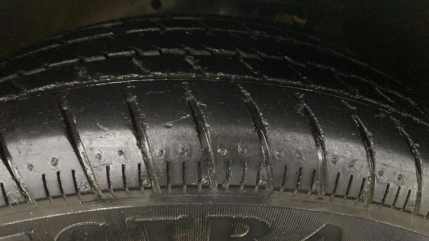 2016 Maruti Celerio VXI AMT (O), Petrol, Automatic, 32,452 km, Right Rear Tyre Tread