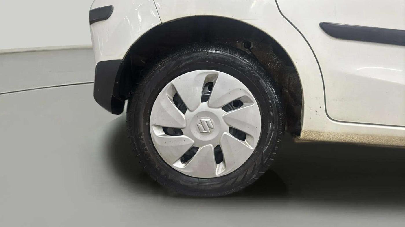 2016 Maruti Celerio VXI AMT (O), Petrol, Automatic, 32,452 km, Right Rear Wheel