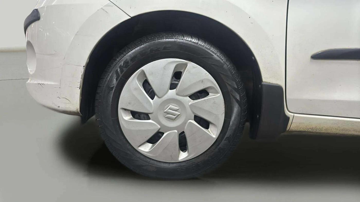2016 Maruti Celerio VXI AMT (O), Petrol, Automatic, 32,452 km, Left Front Wheel