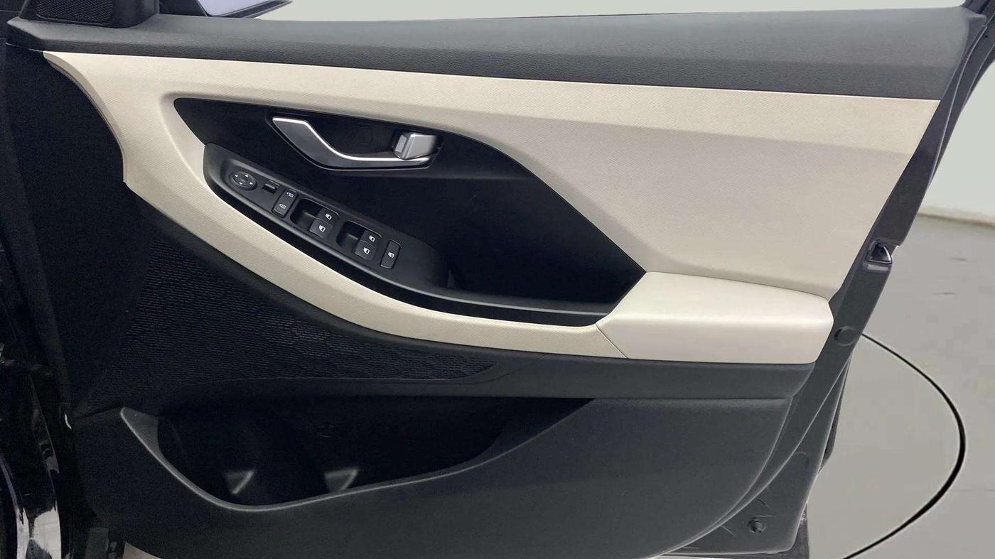 2021 Hyundai Creta S 1.5 PETROL, Petrol, Manual, 36,913 km, Driver Side Door Panels Control