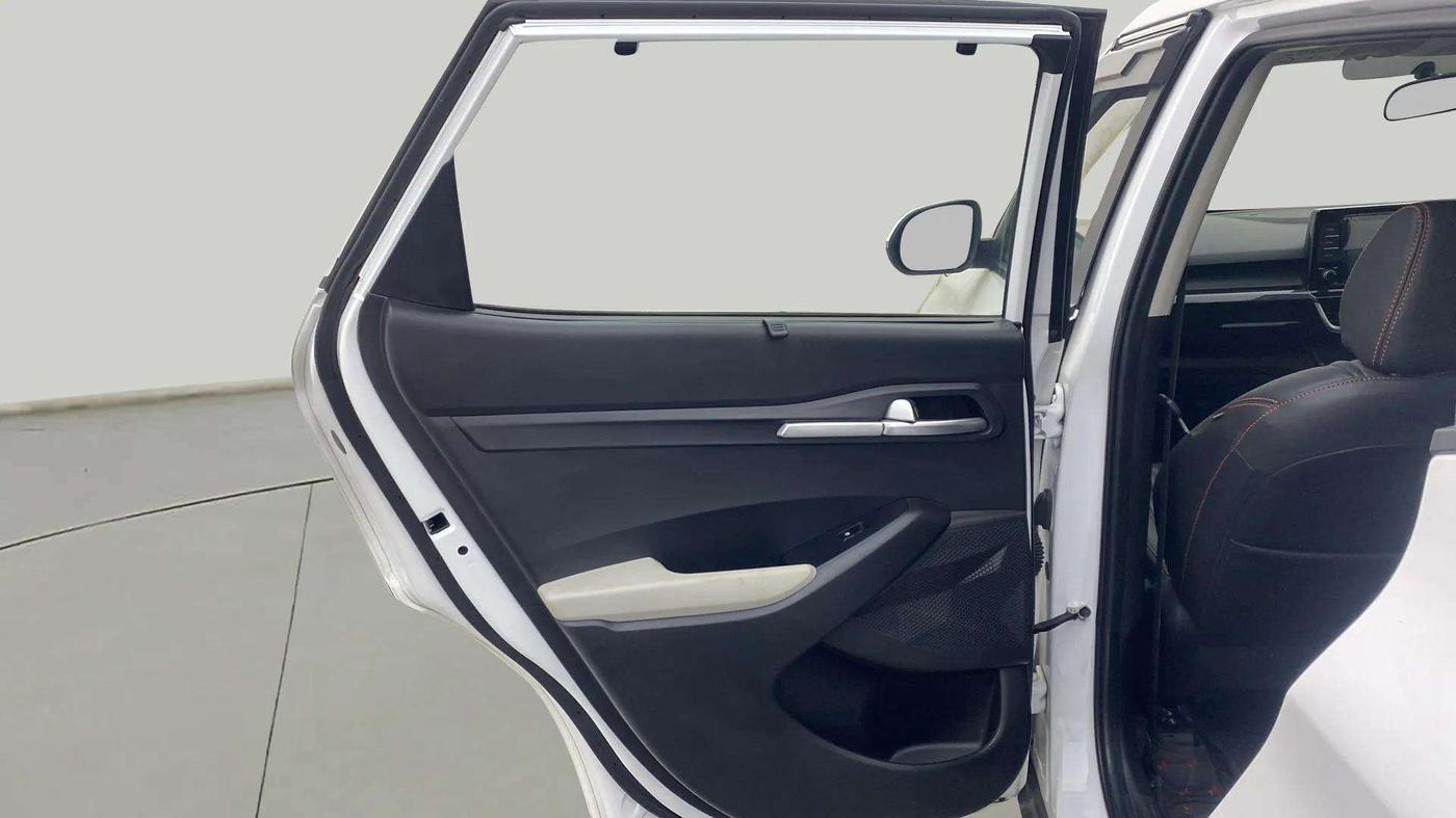 2022 KIA SELTOS HTK PLUS 1.5 IMT, Petrol, Manual, 23,294 km, LHS Rear Door