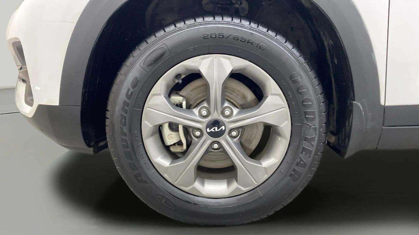 2022 KIA SELTOS HTK PLUS 1.5 IMT, Petrol, Manual, 23,294 km, Left Front Wheel