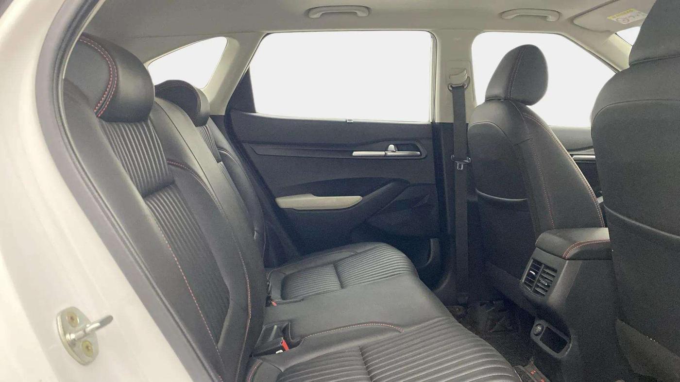 2022 KIA SELTOS HTK PLUS 1.5 IMT, Petrol, Manual, 23,294 km, Right Side Rear Door Cabin