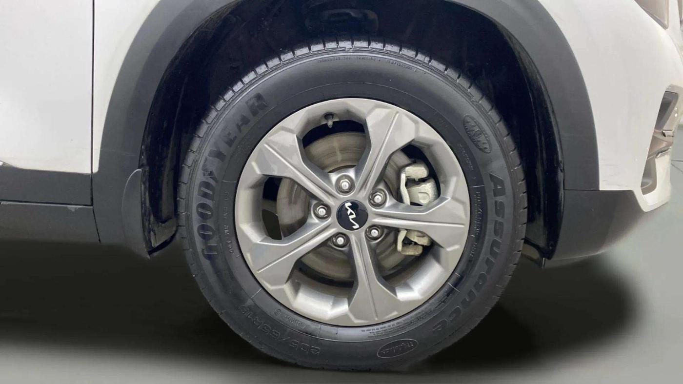 2022 KIA SELTOS HTK PLUS 1.5 IMT, Petrol, Manual, 23,294 km, Right Front Wheel
