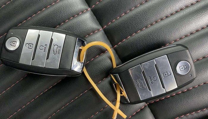 2022 KIA SELTOS HTK PLUS 1.5 IMT, Petrol, Manual, 23,294 km, Key Close Up