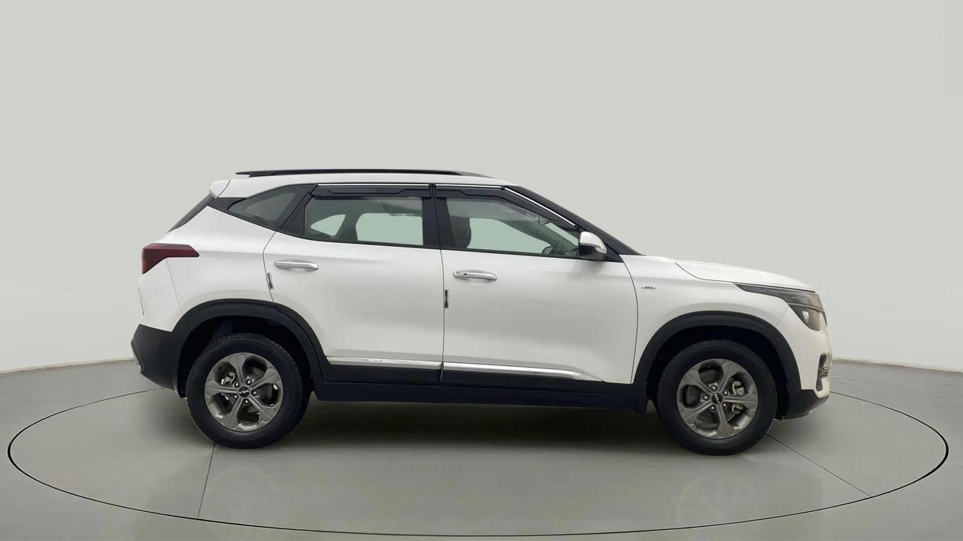 2022 KIA SELTOS HTK PLUS 1.5 IMT, Petrol, Manual, 23,294 km, Right Side View