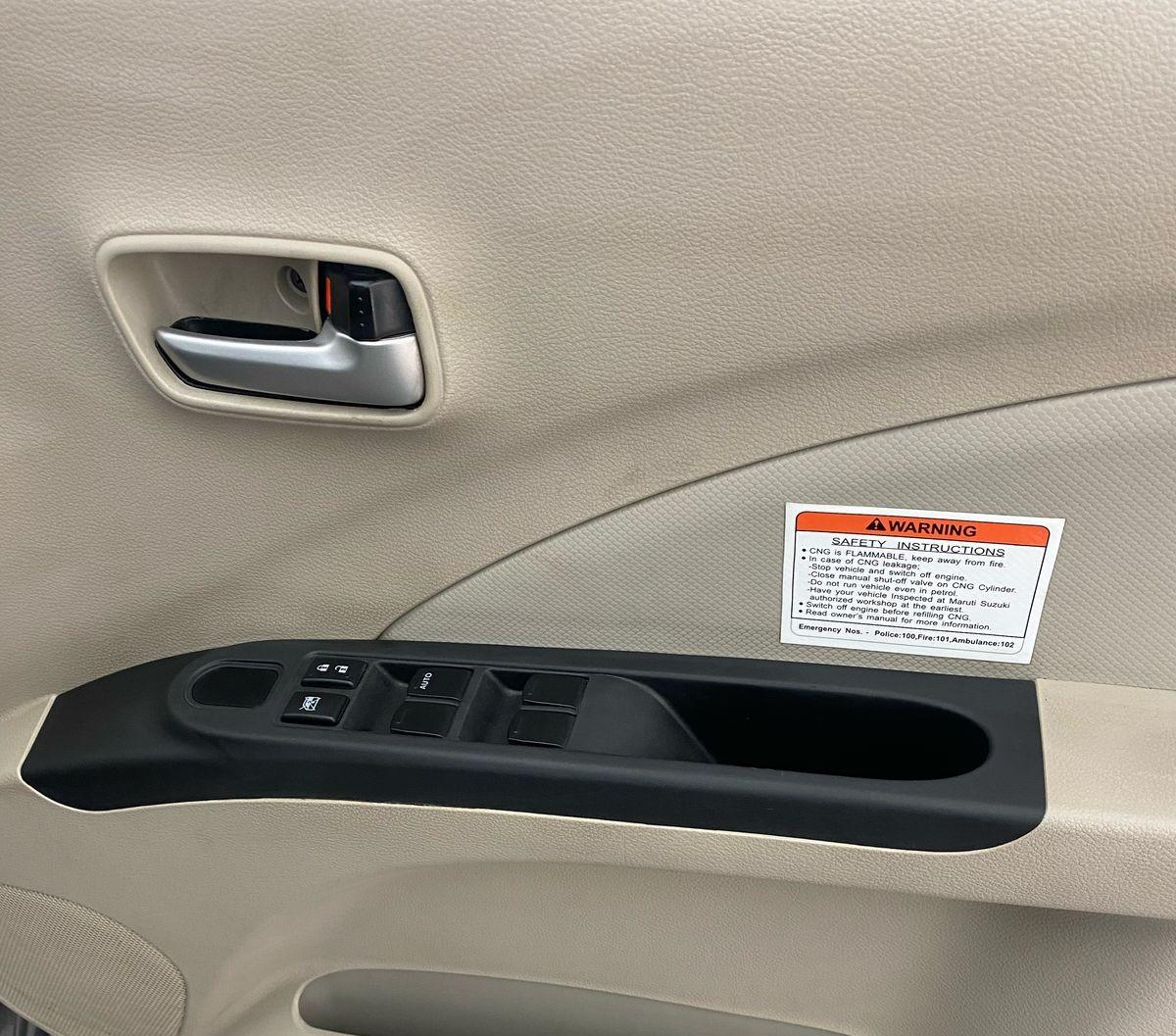 2020 Maruti Celerio VXI (O) CNG, CNG, Manual, 15,610 km, Driver Side Door Panels Control