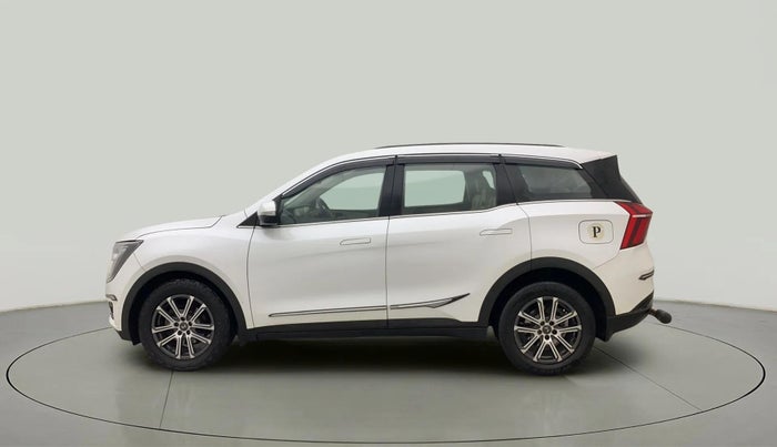 2022 Mahindra XUV700 AX 7 P AT 7 STR, Petrol, Automatic, 69,050 km, Left Side