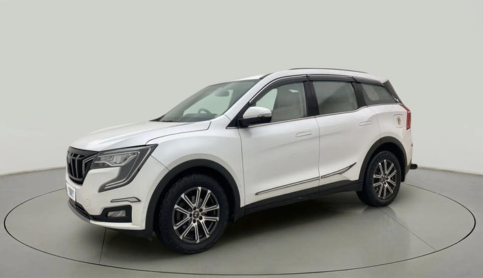 2022 Mahindra XUV700 AX 7 P AT 7 STR, Petrol, Automatic, 69,050 km, Left Front Diagonal