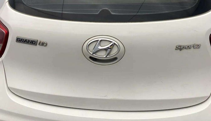 2018 Hyundai Grand i10 SPORTZ 1.2 KAPPA VTVT, Petrol, Manual, 34,759 km, Dicky (Boot door) - Minor scratches