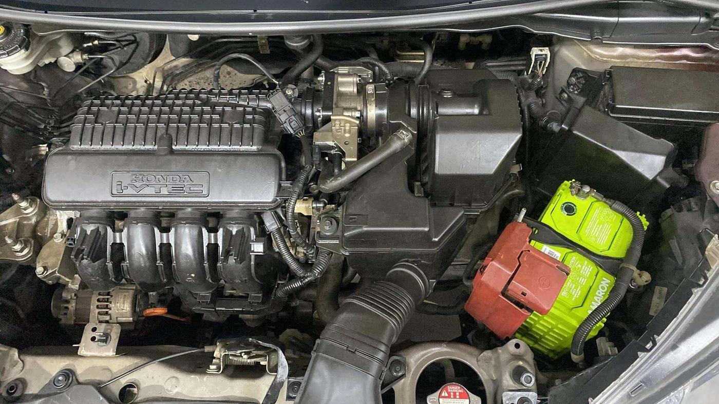 2018 Honda Jazz 1.2L I-VTEC V, Petrol, Manual, 35,737 km, Engine View - Left