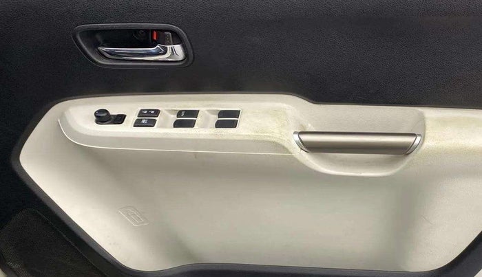 2017 Maruti IGNIS ALPHA 1.2 AMT, Petrol, Automatic, 36,692 km, Driver Side Door Panels Control