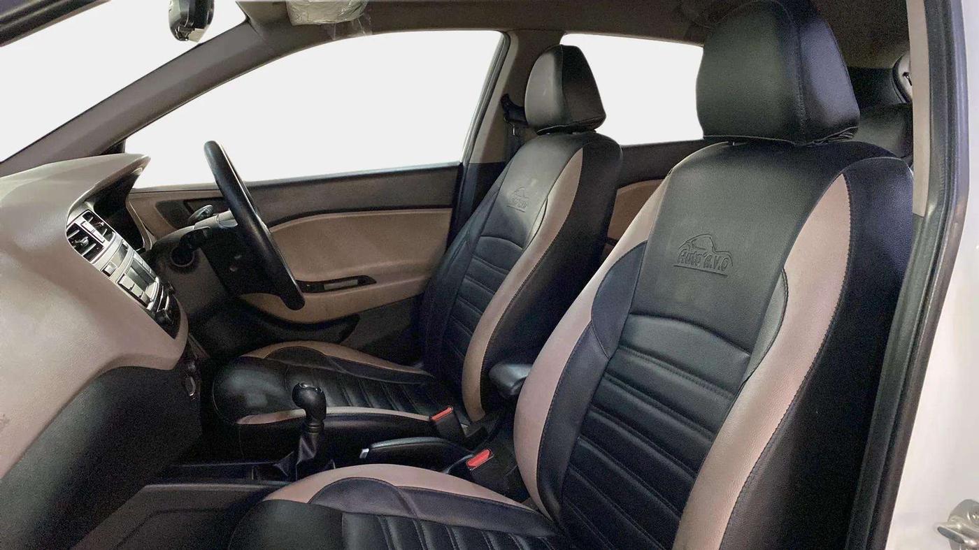 2018 Hyundai Elite i20 SPORTZ 1.2, Petrol, Manual, 38,720 km, Right Side Front Door Cabin