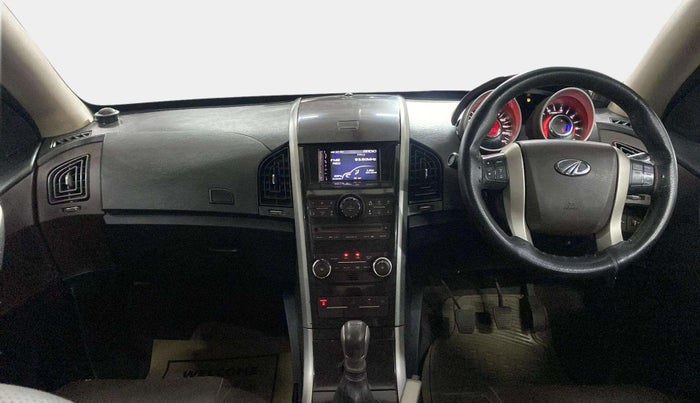 2015 Mahindra XUV500 W6, Diesel, Manual, 41,201 km, Dashboard