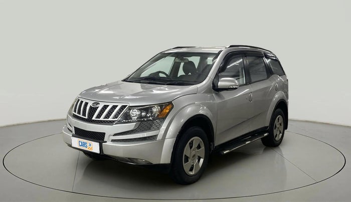 2015 Mahindra XUV500 W6, Diesel, Manual, 41,201 km, Left Front Diagonal