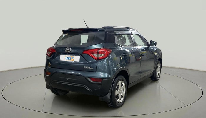 2021 Mahindra XUV300 W6 1.2 PETROL, Petrol, Manual, 28,334 km, Right Back Diagonal