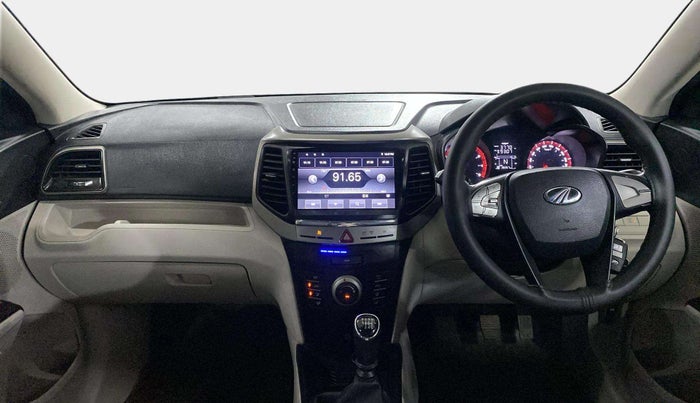 2021 Mahindra XUV300 W6 1.2 PETROL, Petrol, Manual, 28,334 km, Dashboard