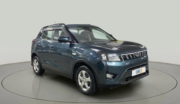 2021 Mahindra XUV300 W6 1.2 PETROL, Petrol, Manual, 28,334 km, Right Front Diagonal