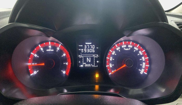 2021 Mahindra XUV300 W6 1.2 PETROL, Petrol, Manual, 28,334 km, Odometer Image