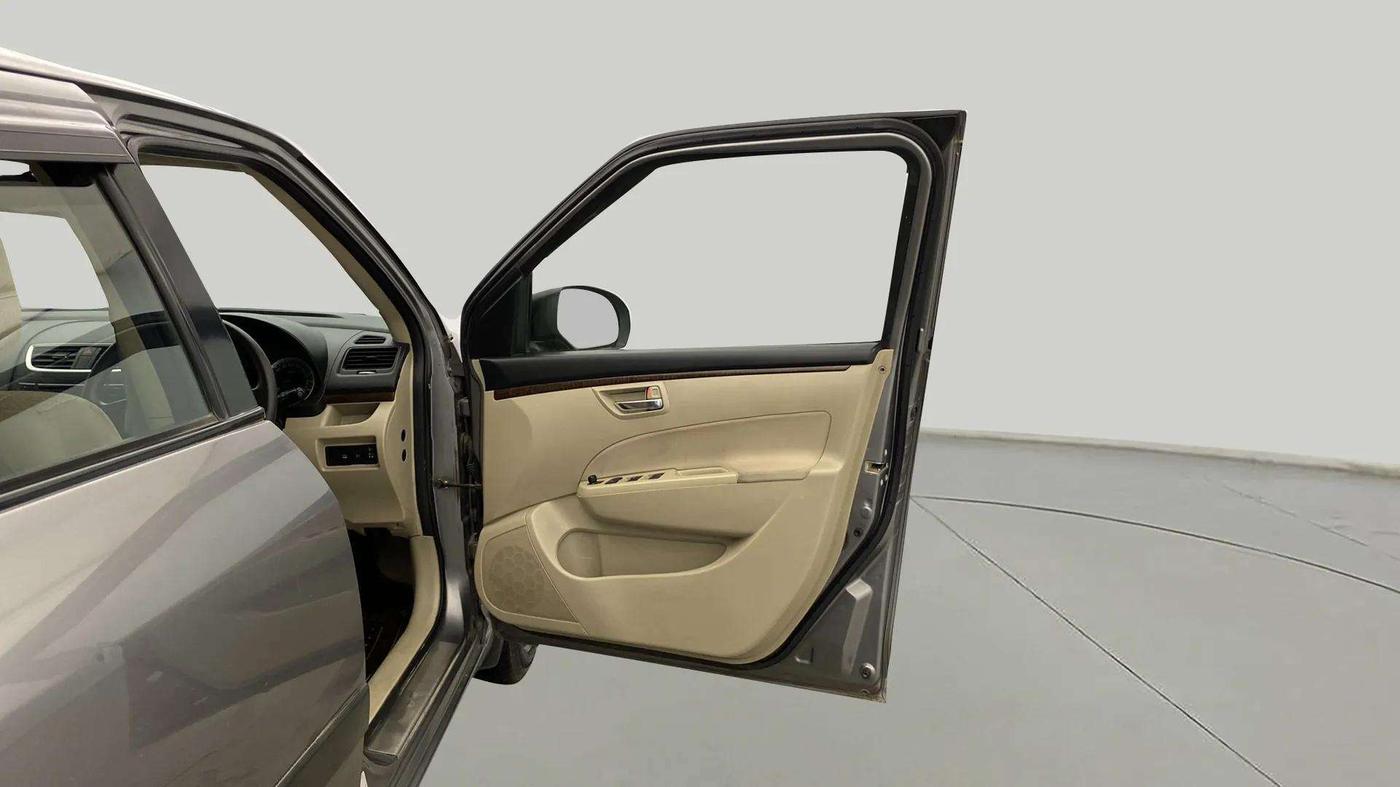 2014 Maruti Swift Dzire VXI, Petrol, Manual, 44,061 km, RHS Front Door