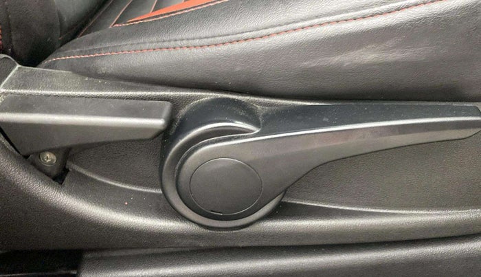 2018 Tata NEXON XZ PLUS PETROL, Petrol, Manual, 42,657 km, Driver Side Adjustment Panel