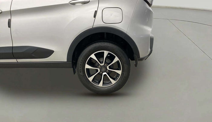 2020 Tata NEXON XZA PLUS PETROL, Petrol, Automatic, 27,355 km, Left Rear Wheel