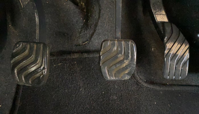 2021 Renault TRIBER RXZ, Petrol, Manual, 53,424 km, Pedals