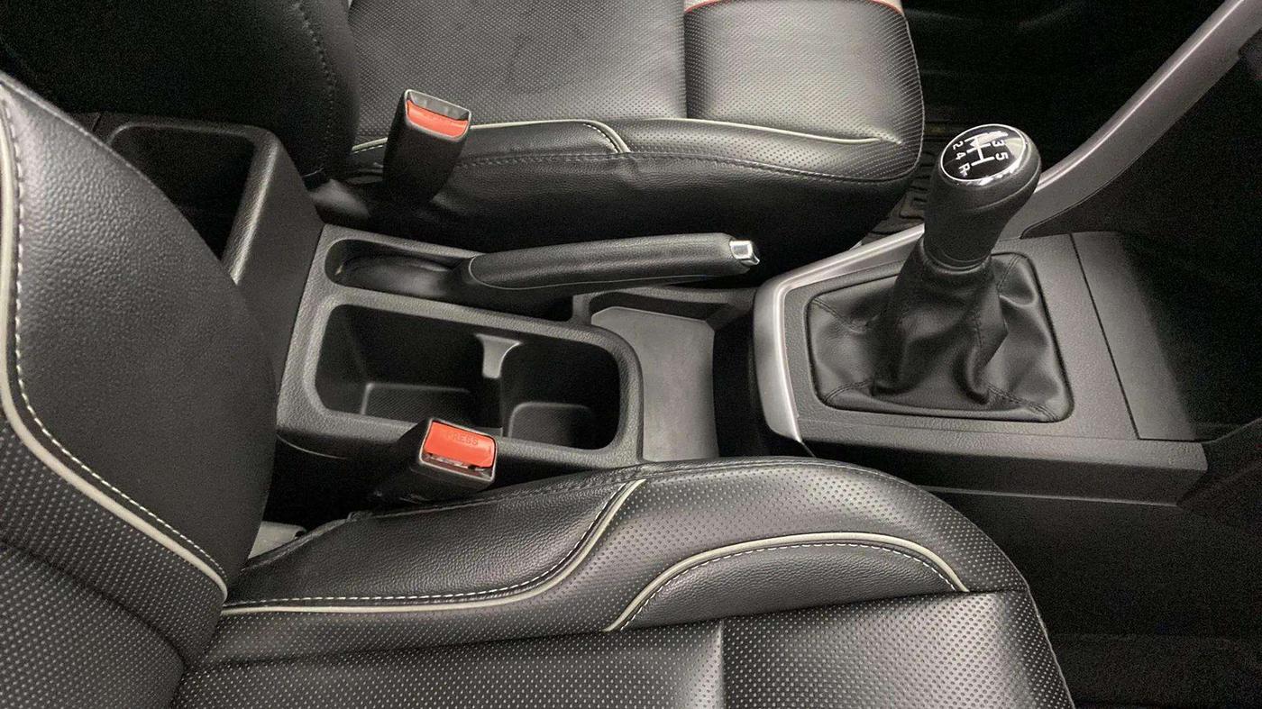 2023 Maruti BREZZA VXI SMART HYBRID, Petrol, Manual, 22,049 km, Gear Lever