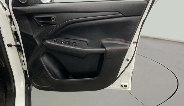 2023 Maruti BREZZA VXI SMART HYBRID, Petrol, Manual, 21,519 km, Driver Side Door Panels Control