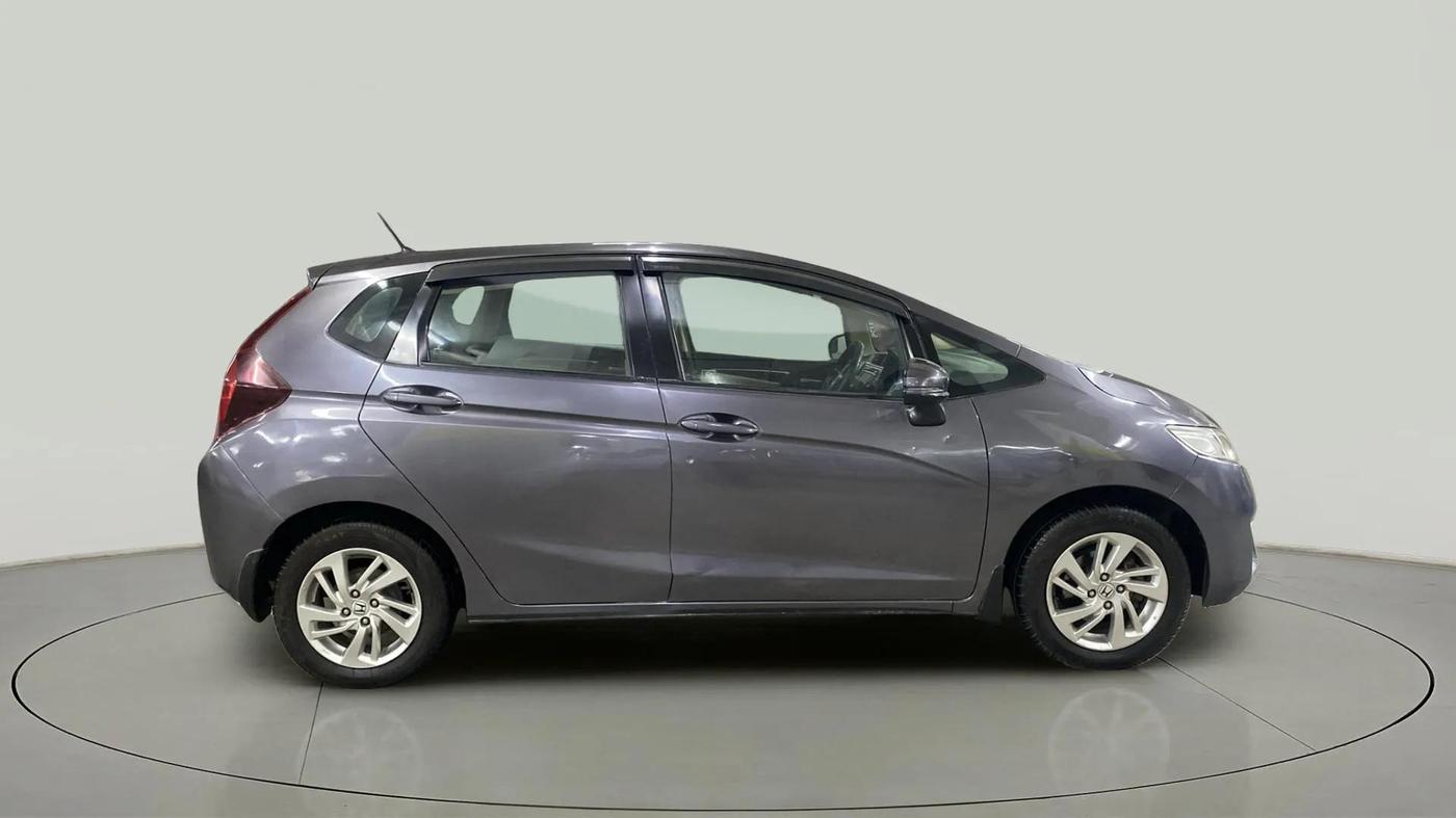 2018 Honda Jazz 1.2L I-VTEC V, Petrol, Manual, 60,714 km, Right Side View