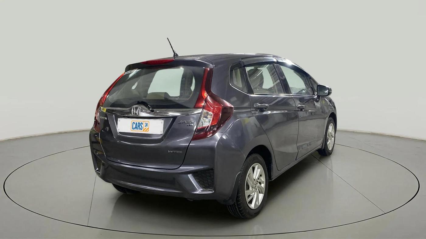 2018 Honda Jazz 1.2L I-VTEC V, Petrol, Manual, 60,714 km, Right Back Diagonal