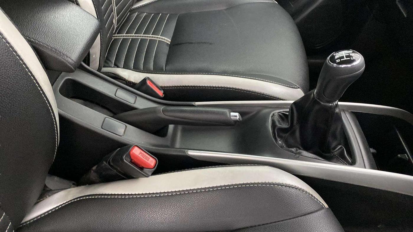 2016 Maruti Baleno ALPHA PETROL 1.2, Petrol, Manual, 41,129 km, Gear Lever