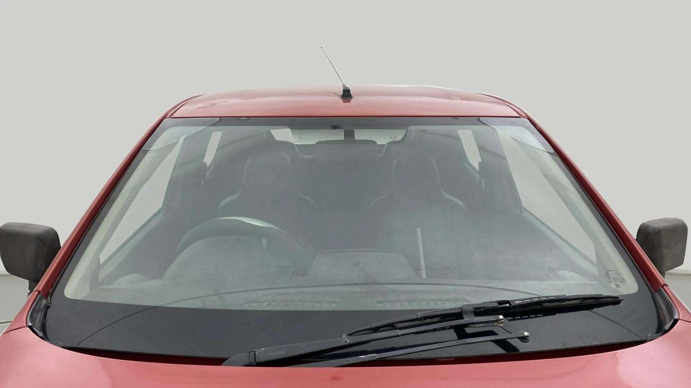 2015 Renault Kwid RXL, Petrol, Manual, 63,277 km, Front Windshield