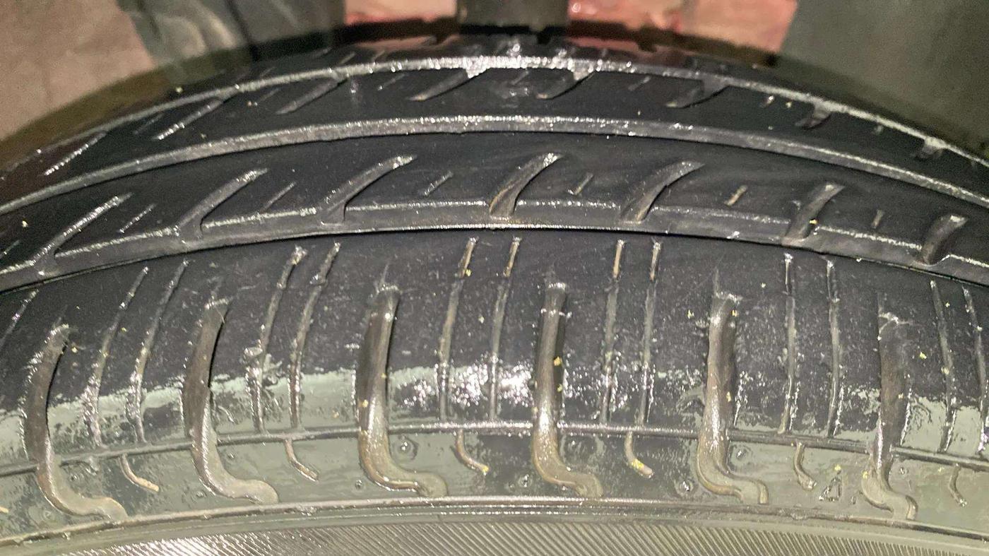 2015 Renault Kwid RXL, Petrol, Manual, 63,277 km, Right Front Tyre Tread