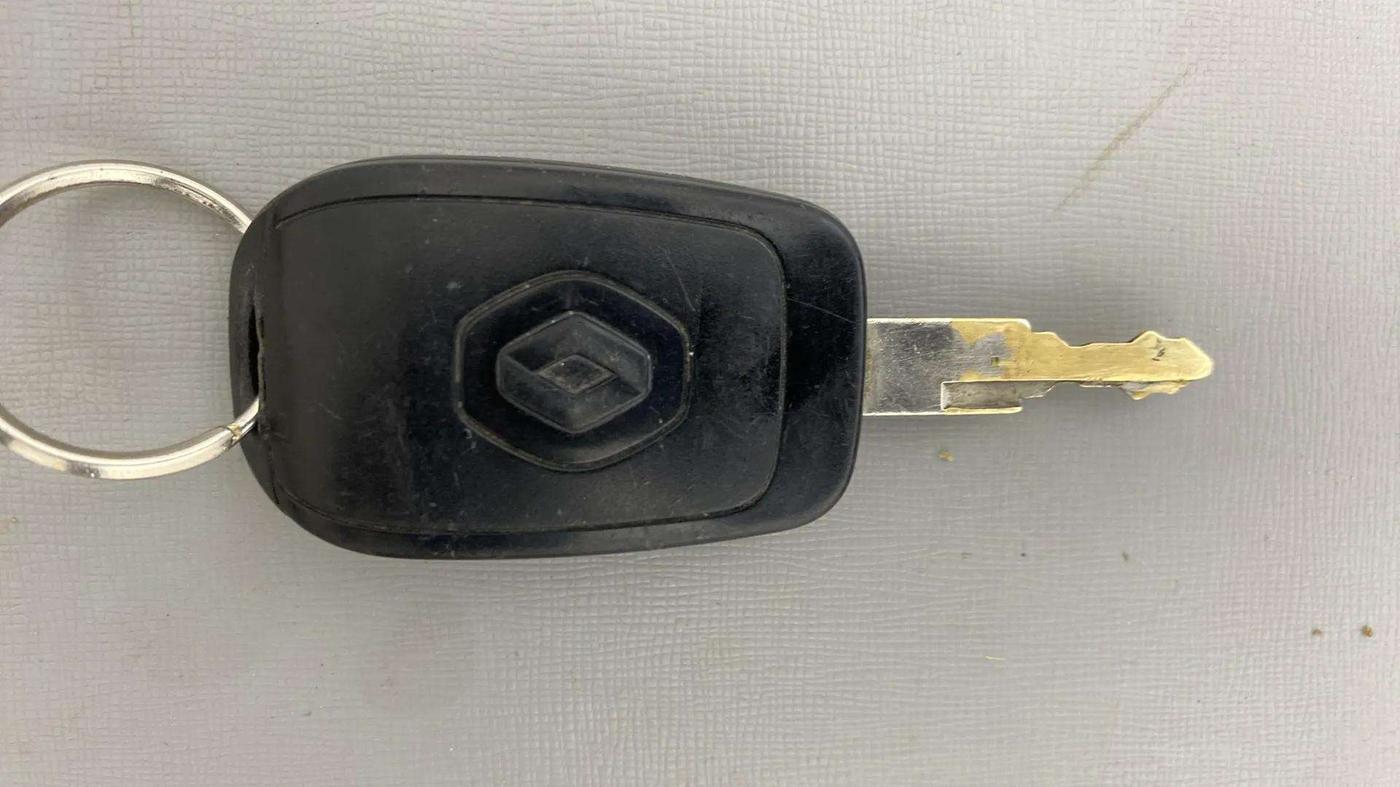 2015 Renault Kwid RXL, Petrol, Manual, 63,277 km, Key Close Up