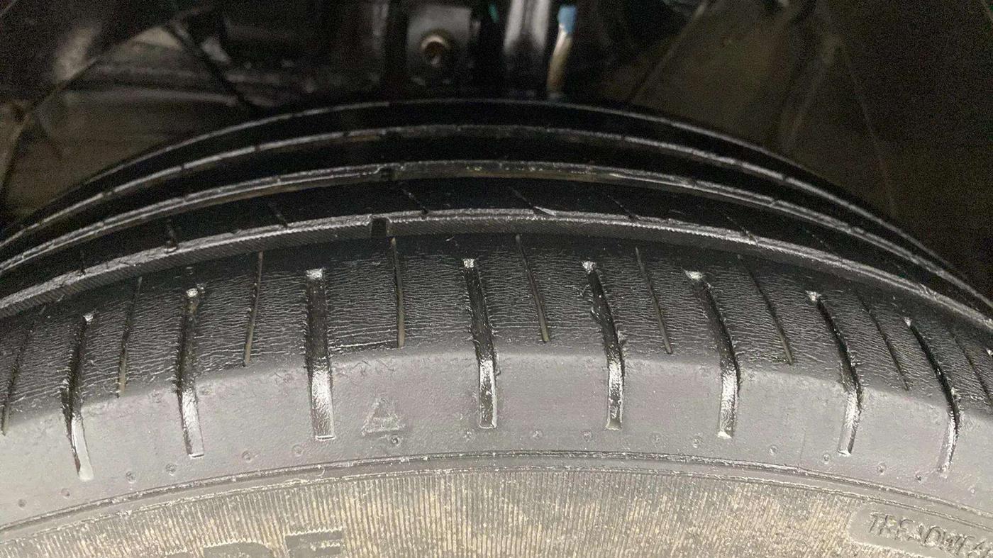 2020 Maruti Baleno ZETA PETROL 1.2, Petrol, Manual, 62,151 km, Left Front Tyre Tread