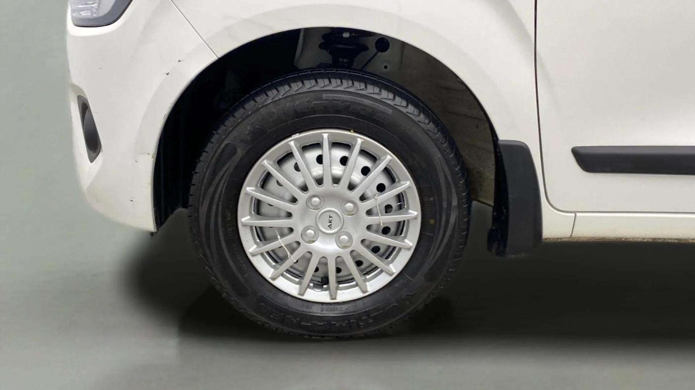 2024 Maruti New Wagon-R LXI CNG 1.0, CNG, Manual, 1,377 km, Left Front Wheel