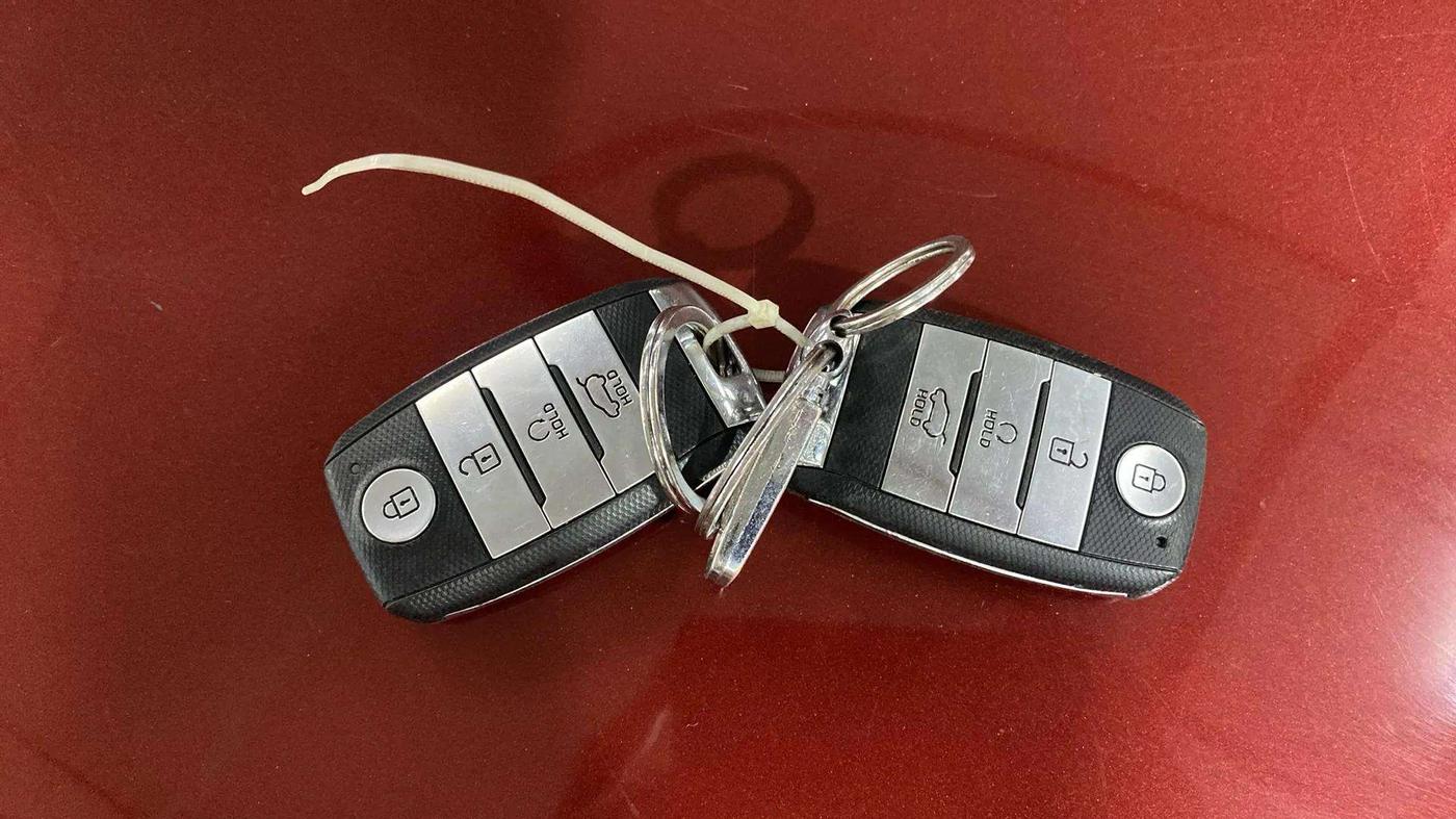 2020 KIA SONET GTX PLUS 1.0 DCT, Petrol, Automatic, 14,049 km, Key Close Up