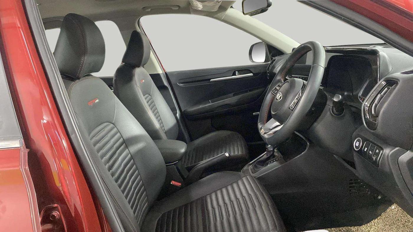 2020 KIA SONET GTX PLUS 1.0 DCT, Petrol, Automatic, 14,049 km, Right Side Front Door Cabin
