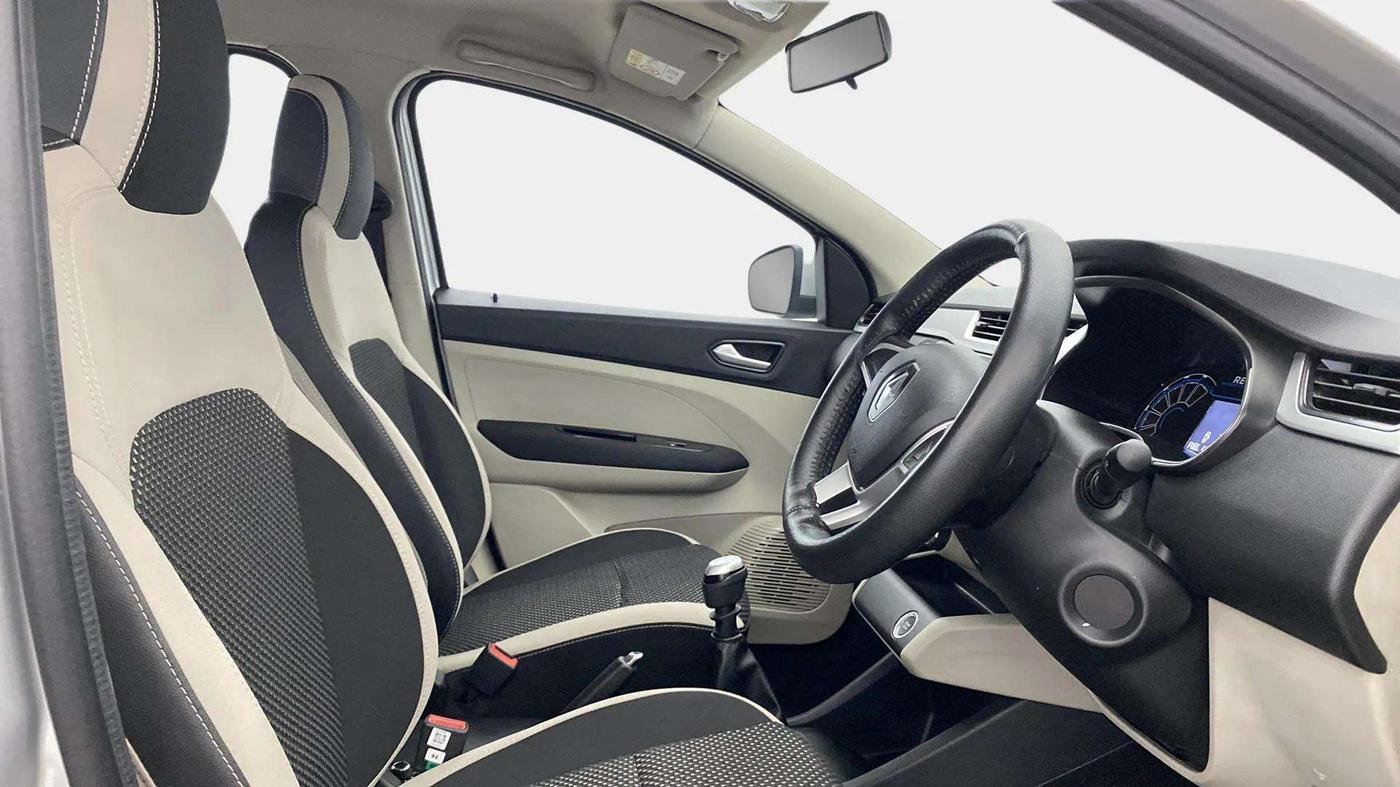 2020 Renault TRIBER RXZ, Petrol, Manual, 31,099 km, Right Side Front Door Cabin