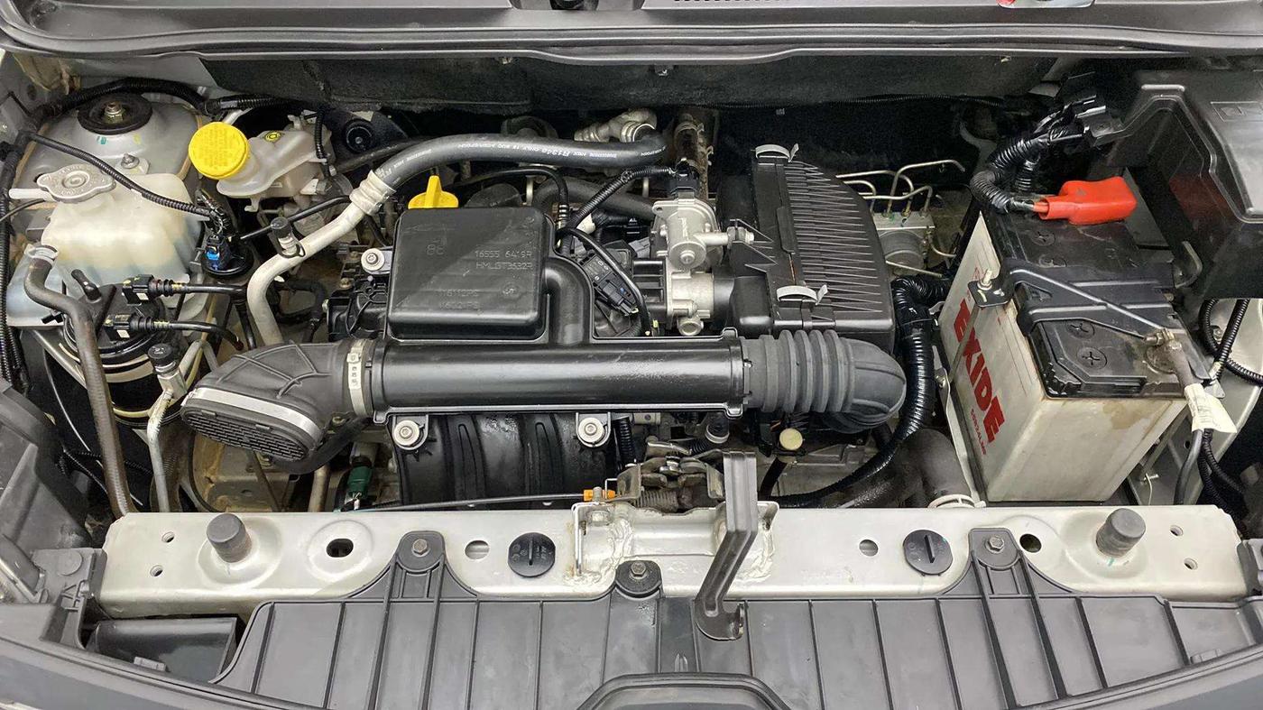 2020 Renault TRIBER RXZ, Petrol, Manual, 31,099 km, Engine View