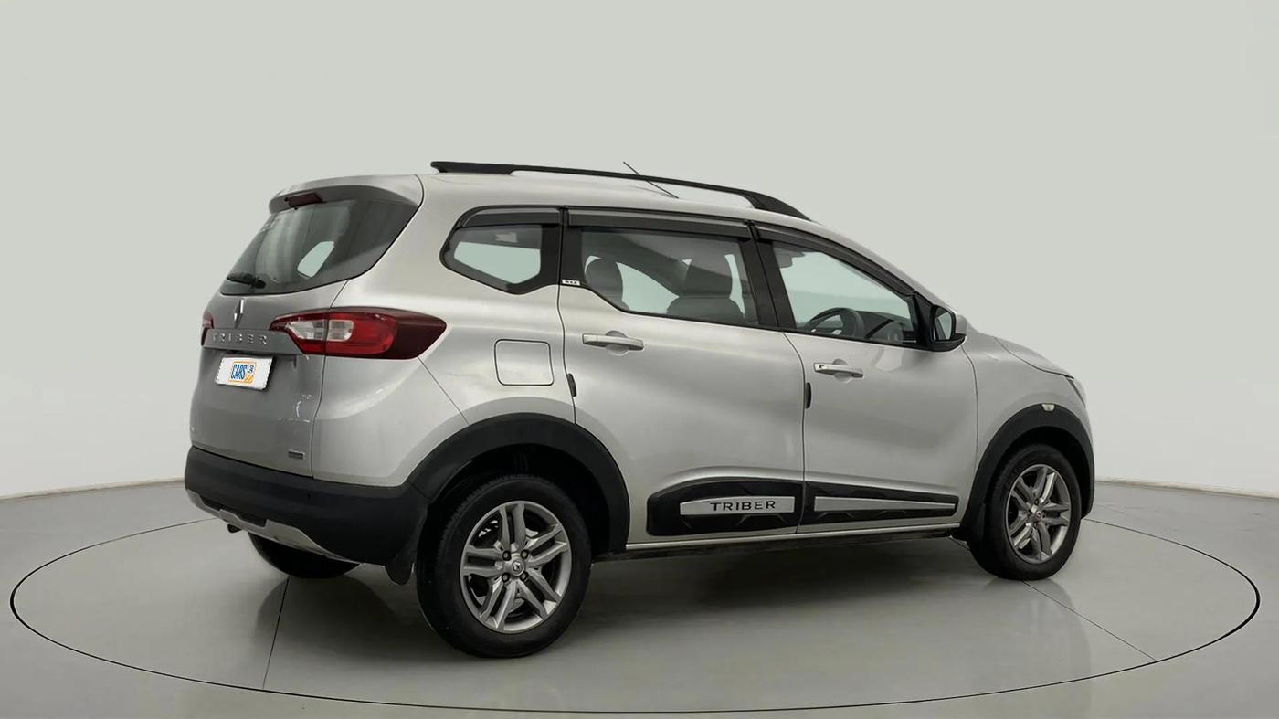 2020 Renault TRIBER RXZ, Petrol, Manual, 31,099 km, Right Back Diagonal