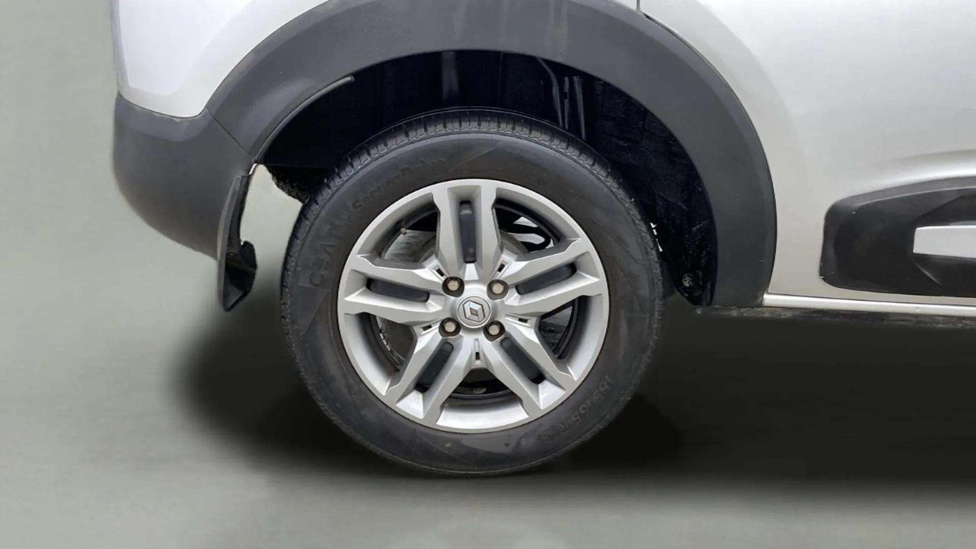 2020 Renault TRIBER RXZ, Petrol, Manual, 31,099 km, Right Rear Wheel