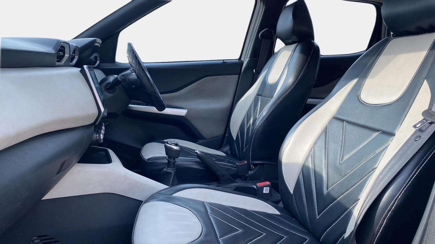 2021 Nissan MAGNITE XV MT, Petrol, Manual, 31,991 km, Right Side Front Door Cabin