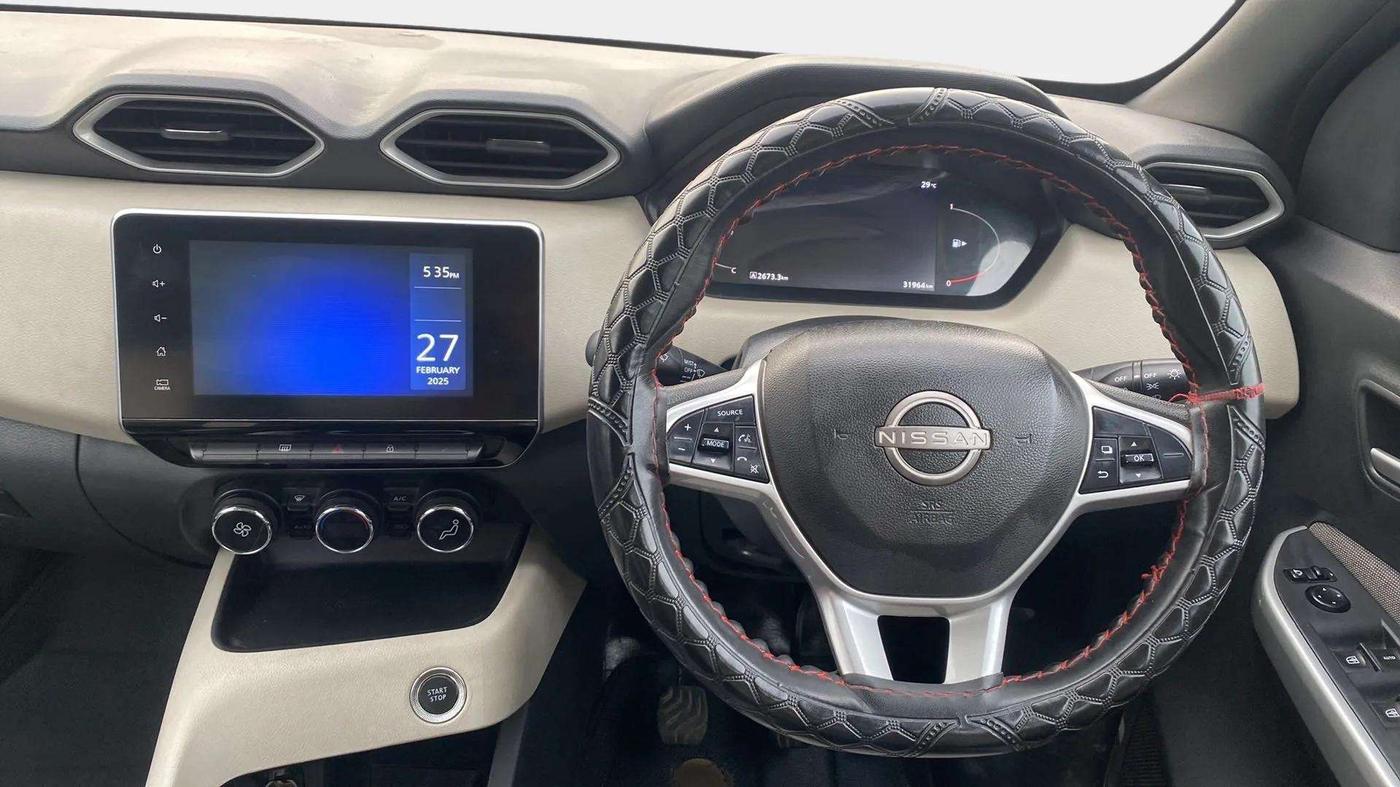 2021 Nissan MAGNITE XV MT, Petrol, Manual, 31,991 km, Steering Wheel Close Up